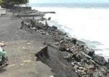 Sebagian Besar Pesisir Kepulauan Meranti Alami Abrasi